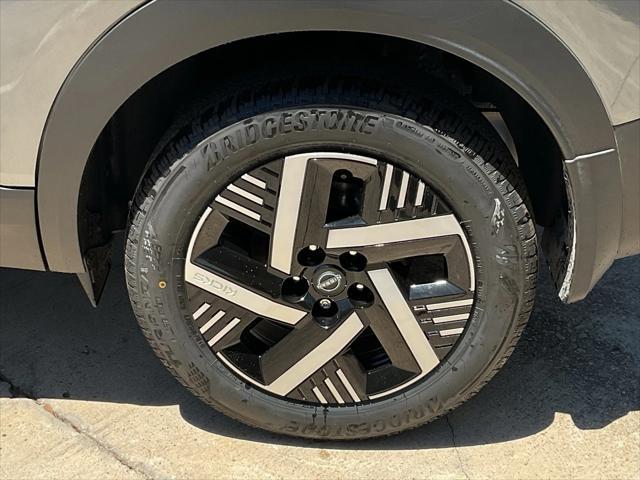 new 2025 Nissan Kicks car, priced at $24,951