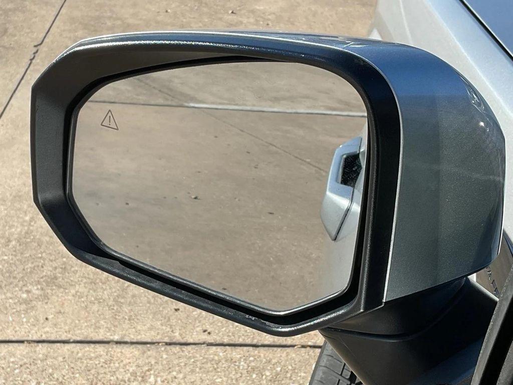 used 2025 Hyundai Santa Fe car, priced at $26,901