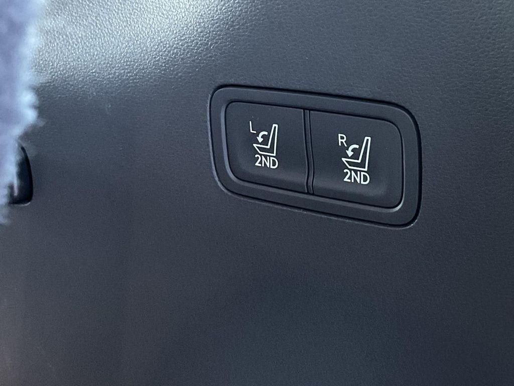 used 2025 Hyundai Santa Fe car, priced at $26,901