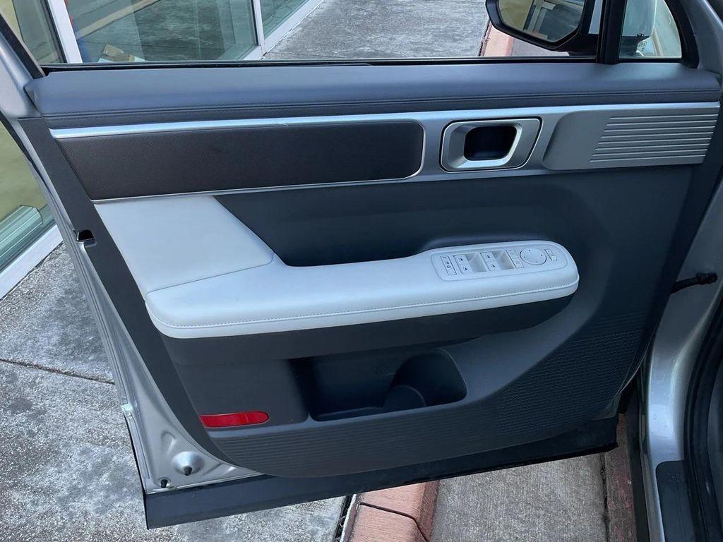 used 2025 Hyundai Santa Fe car, priced at $26,901