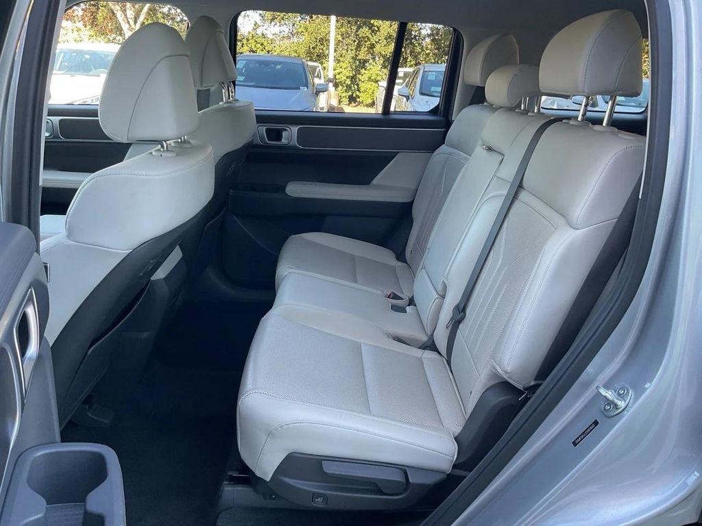 used 2025 Hyundai Santa Fe car, priced at $26,901