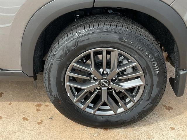 new 2025 Nissan Rogue car, priced at $29,677