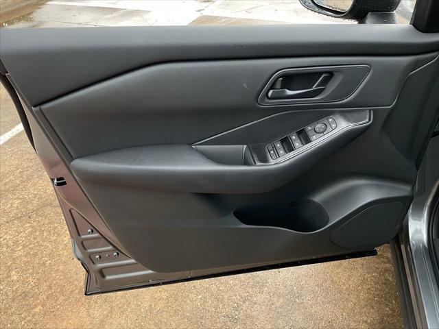 new 2025 Nissan Rogue car, priced at $29,072