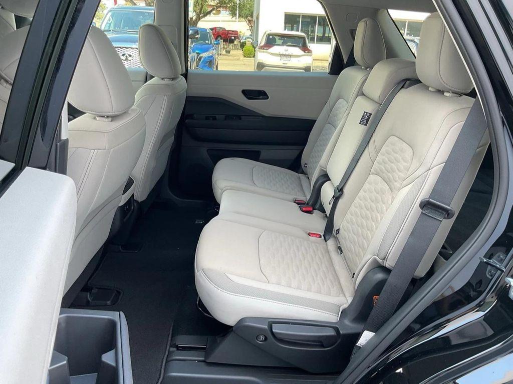 new 2025 Nissan Pathfinder car, priced at $39,610