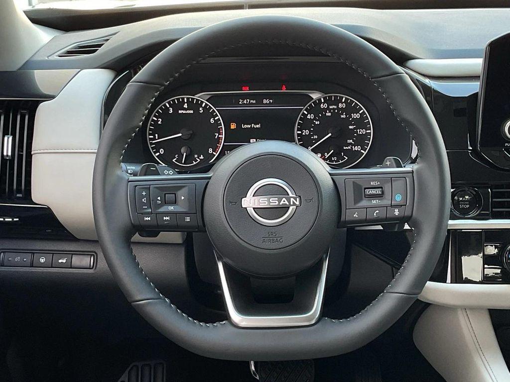 new 2025 Nissan Pathfinder car, priced at $39,610