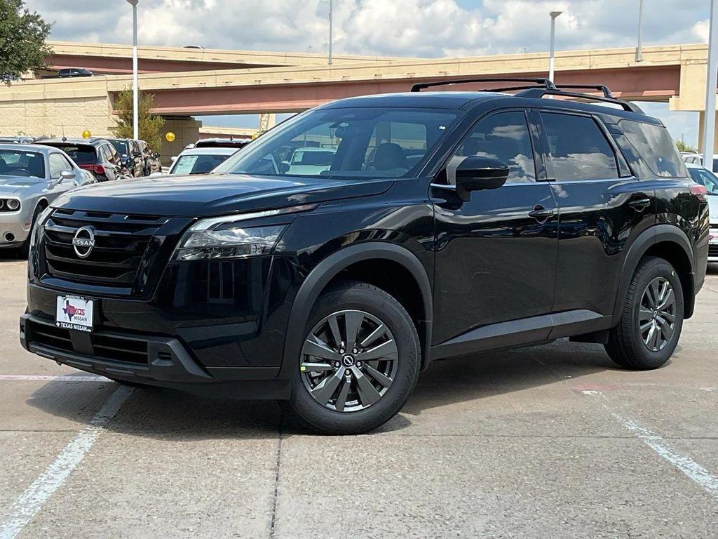 new 2025 Nissan Pathfinder car, priced at $39,610