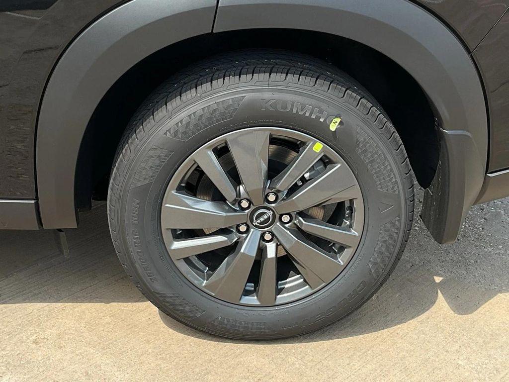 new 2025 Nissan Pathfinder car, priced at $39,610