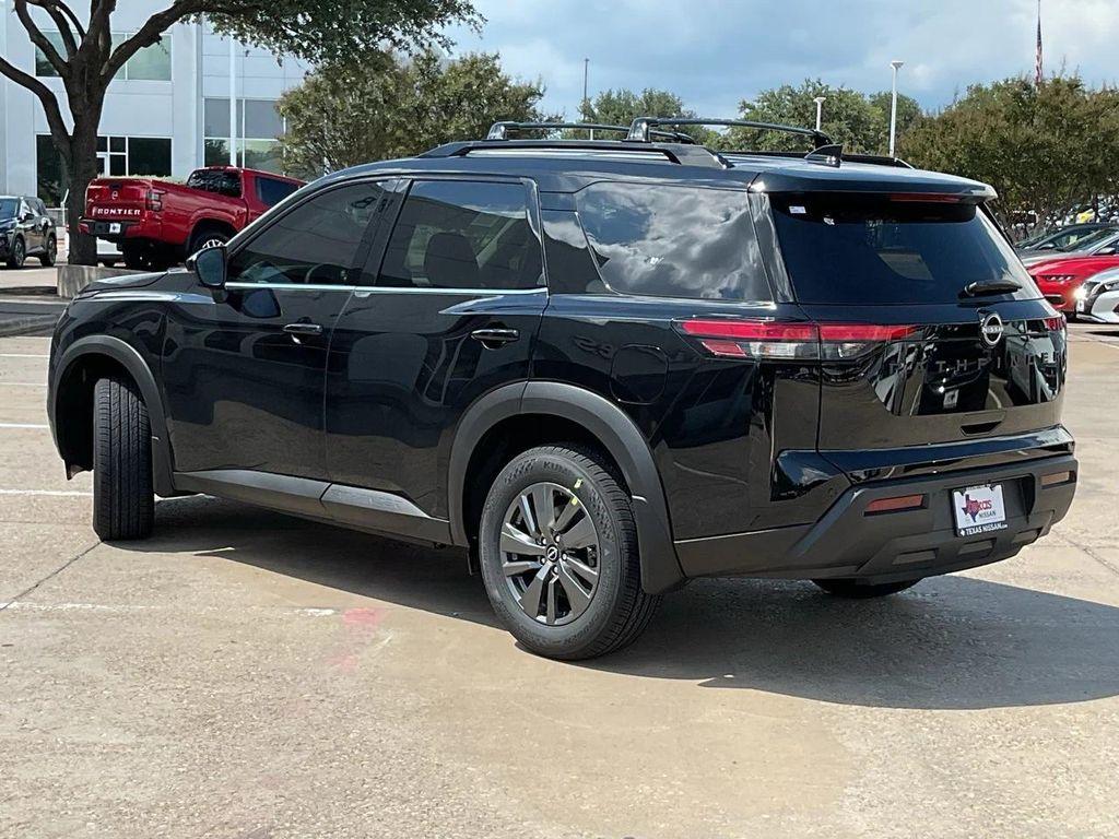 new 2025 Nissan Pathfinder car, priced at $39,610