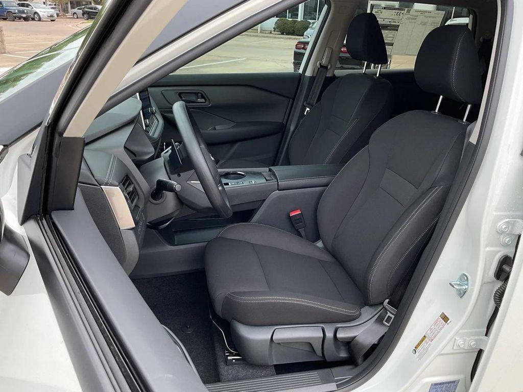 new 2025 Nissan Rogue car, priced at $29,677