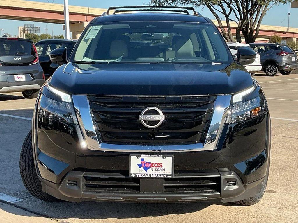new 2025 Nissan Pathfinder car, priced at $39,114