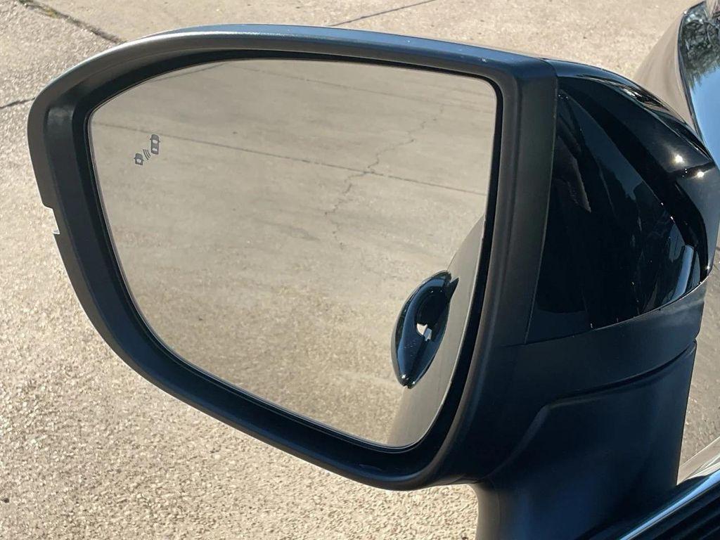 new 2025 Nissan Pathfinder car, priced at $39,114