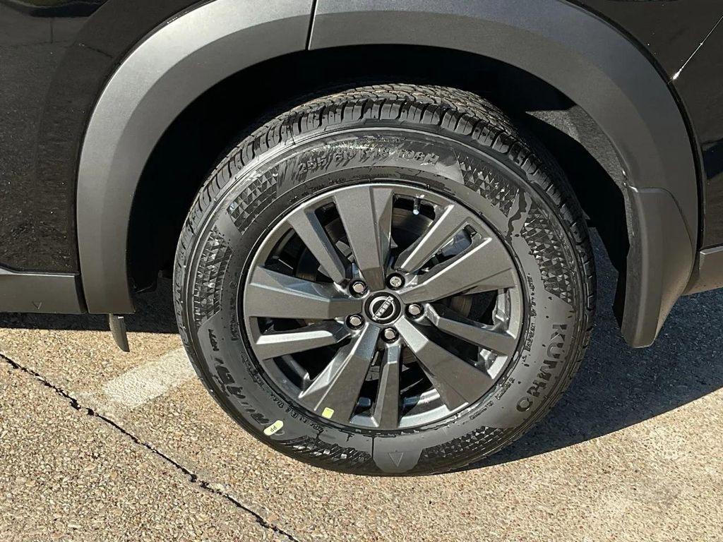 new 2025 Nissan Pathfinder car, priced at $39,114