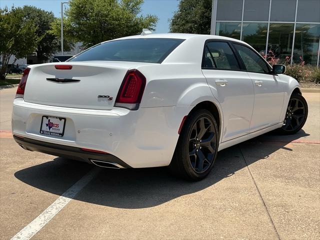 used 2022 Chrysler 300 car, priced at $24,901