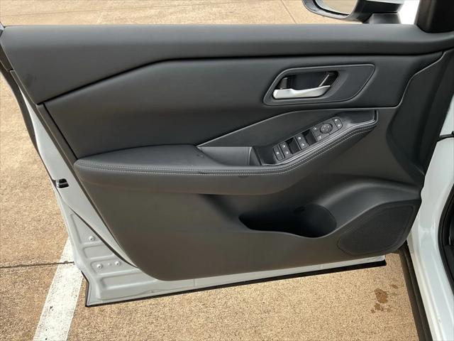 new 2025 Nissan Rogue car, priced at $30,624