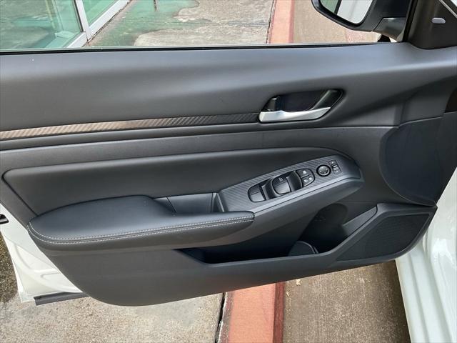 new 2025 Nissan Altima car, priced at $27,430