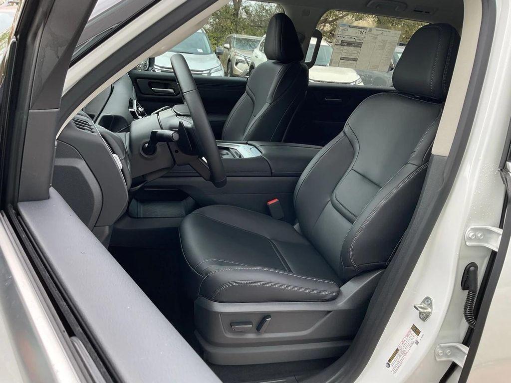 new 2025 Nissan Armada car, priced at $55,606