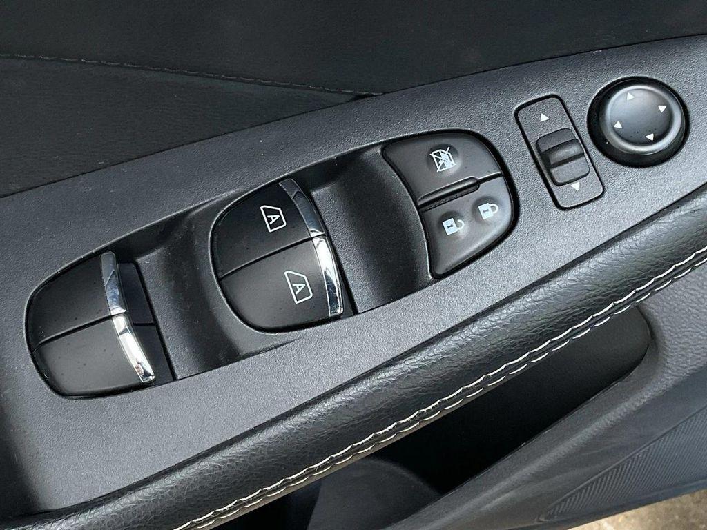 used 2023 Nissan Maxima car, priced at $22,401