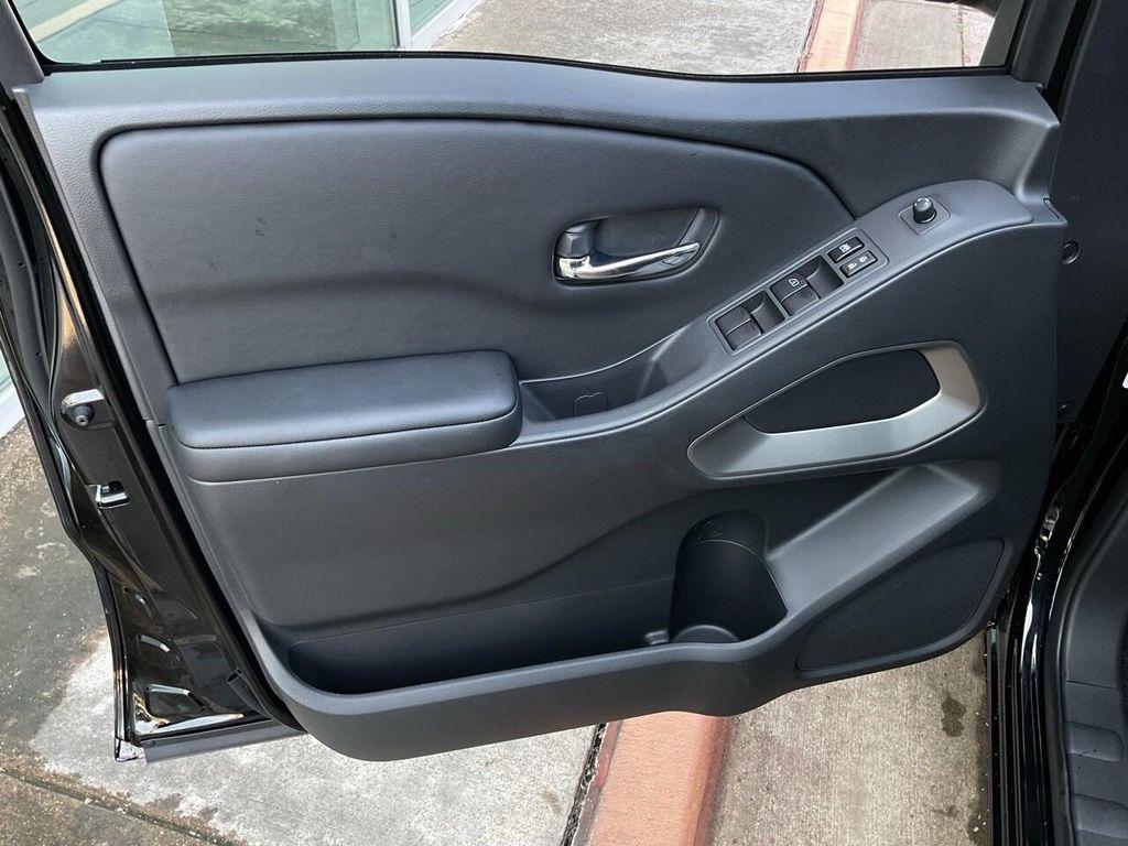 new 2025 Nissan Frontier car, priced at $38,415