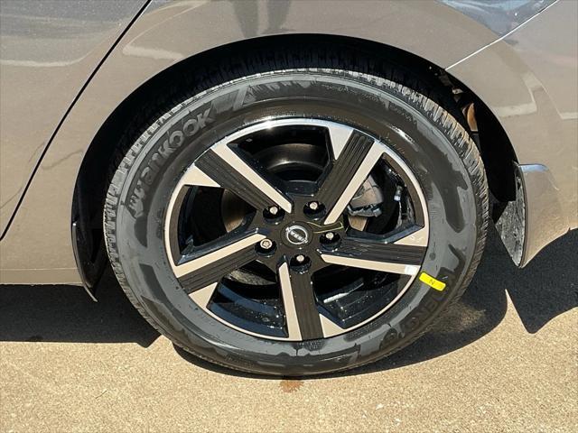 new 2025 Nissan Sentra car, priced at $23,093
