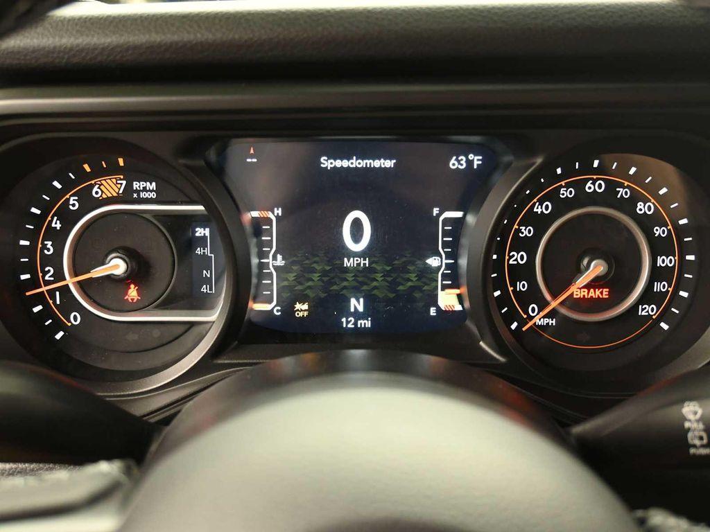 new 2025 Jeep Wrangler car, priced at $43,547
