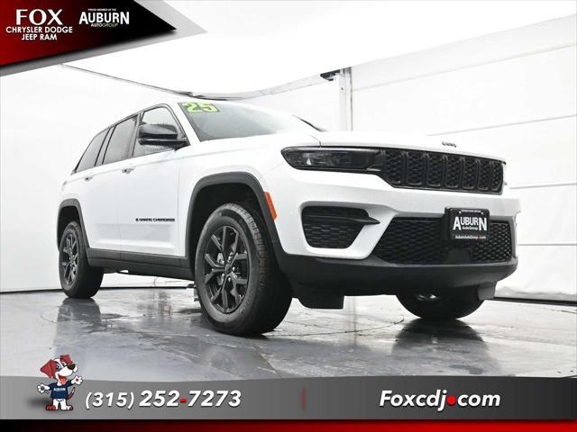 new 2025 Jeep Grand Cherokee car, priced at $45,050