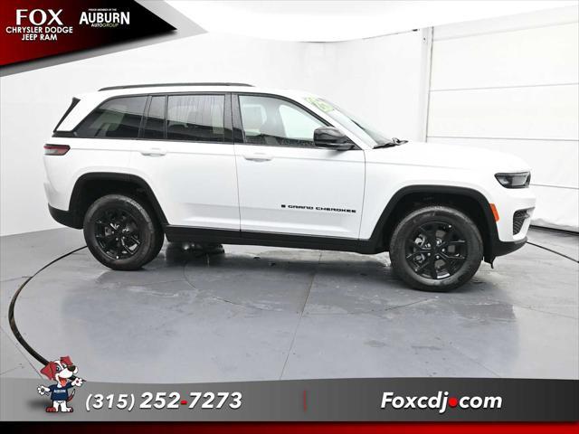 new 2025 Jeep Grand Cherokee car, priced at $45,050