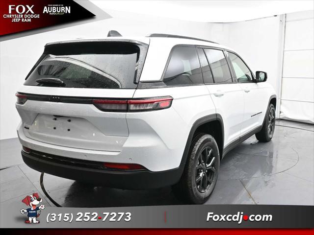 new 2025 Jeep Grand Cherokee car, priced at $45,050