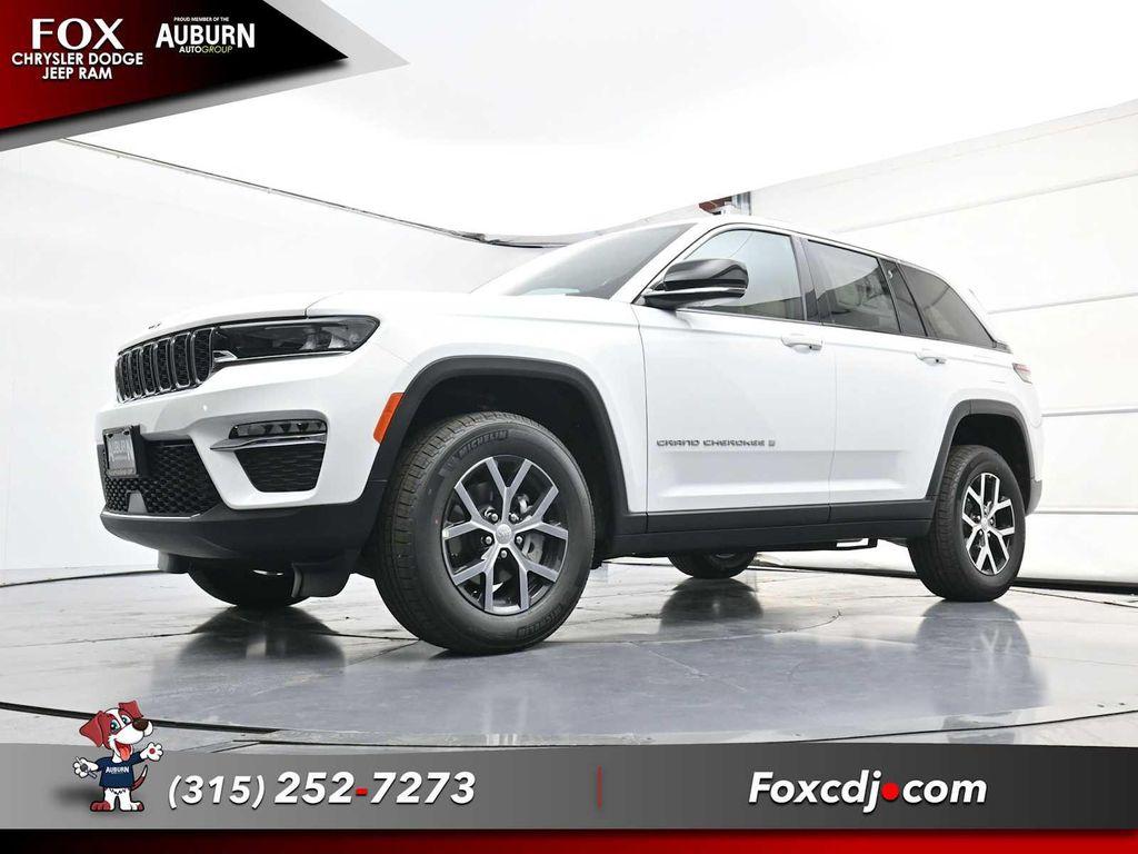 new 2025 Jeep Grand Cherokee car, priced at $49,415