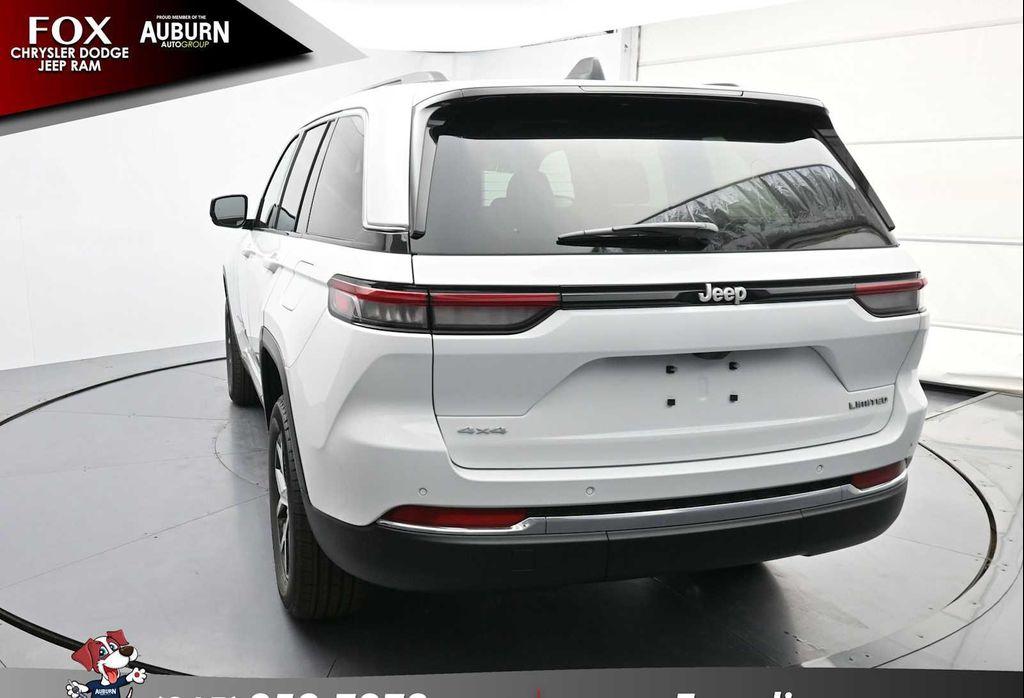 new 2025 Jeep Grand Cherokee car, priced at $49,415