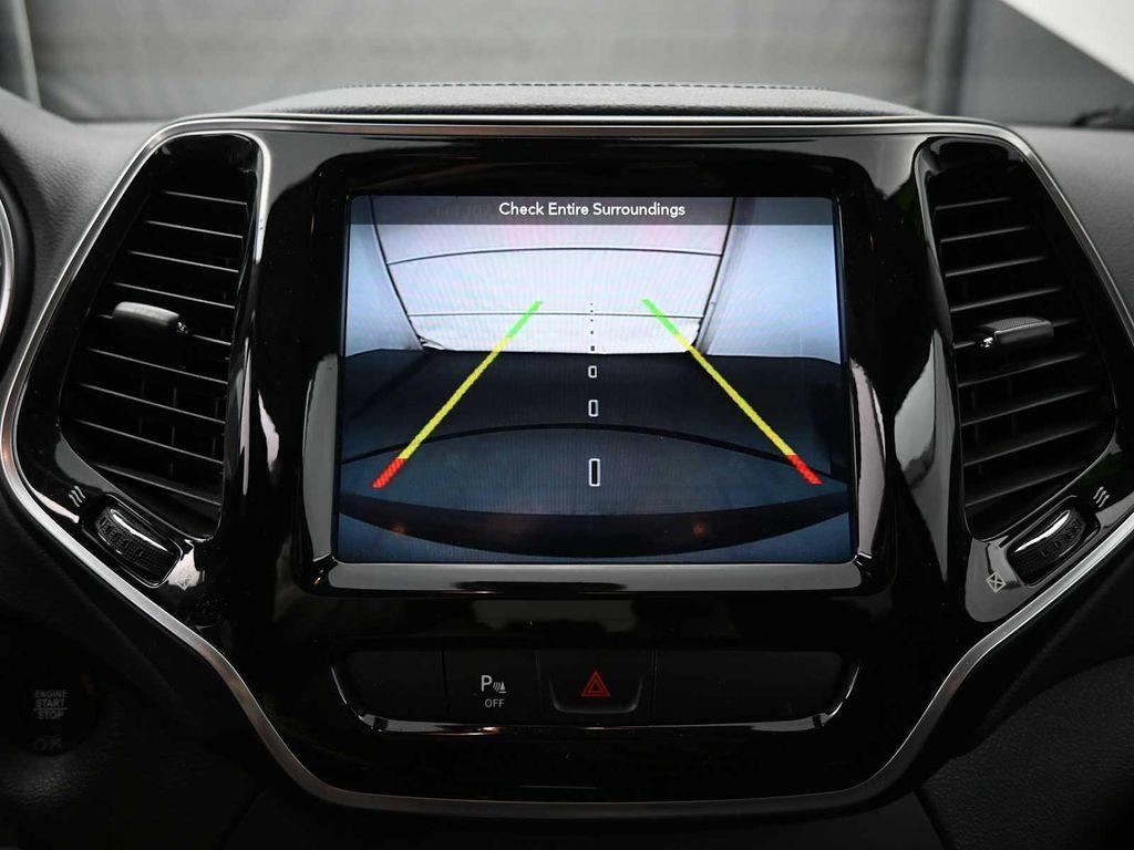 used 2019 Jeep Cherokee car, priced at $18,495