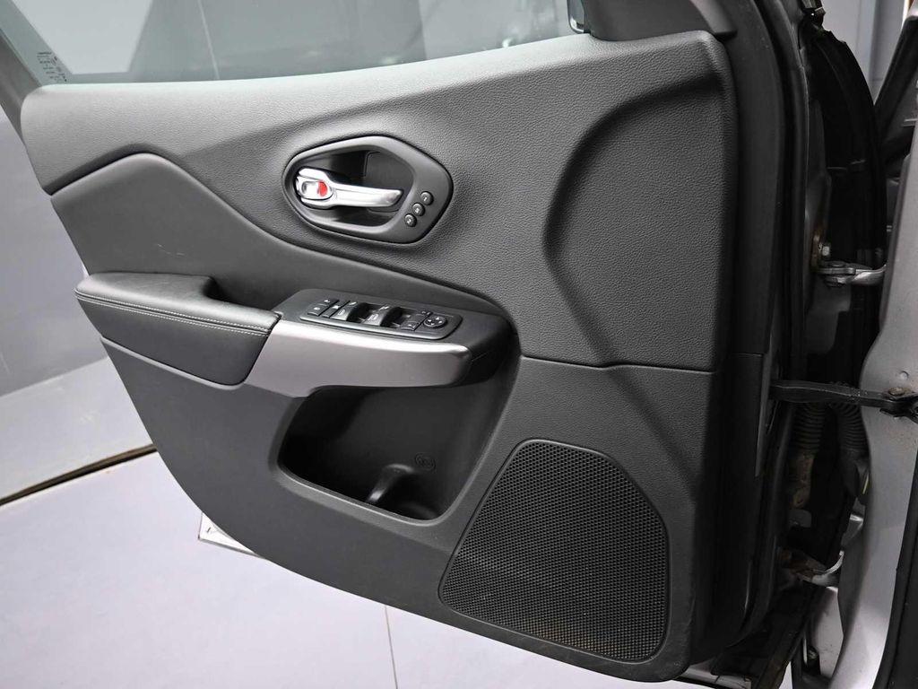 used 2019 Jeep Cherokee car, priced at $18,495