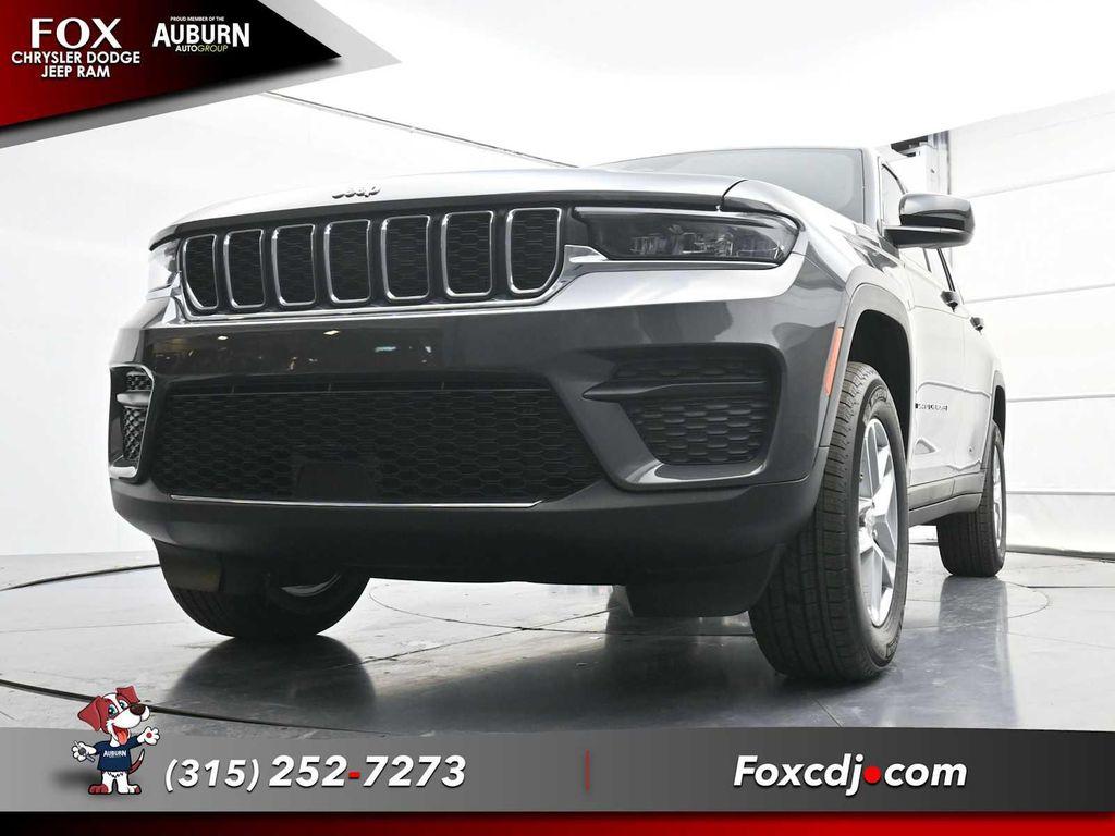 new 2025 Jeep Grand Cherokee car, priced at $43,409
