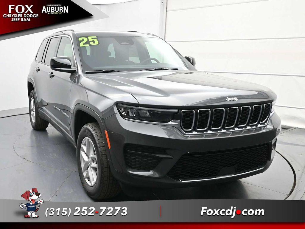 new 2025 Jeep Grand Cherokee car, priced at $43,409