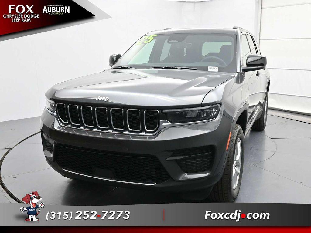 new 2025 Jeep Grand Cherokee car, priced at $43,409