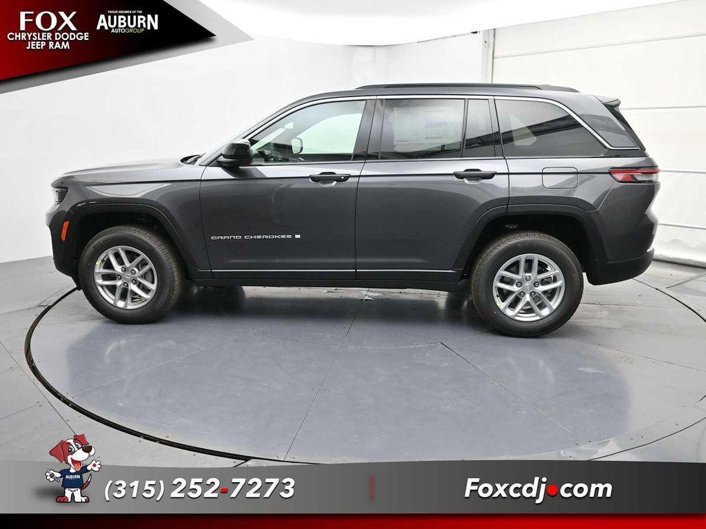new 2025 Jeep Grand Cherokee car, priced at $43,409