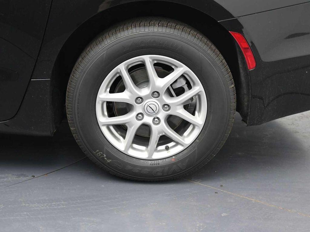 new 2026 Chrysler Pacifica car, priced at $43,593