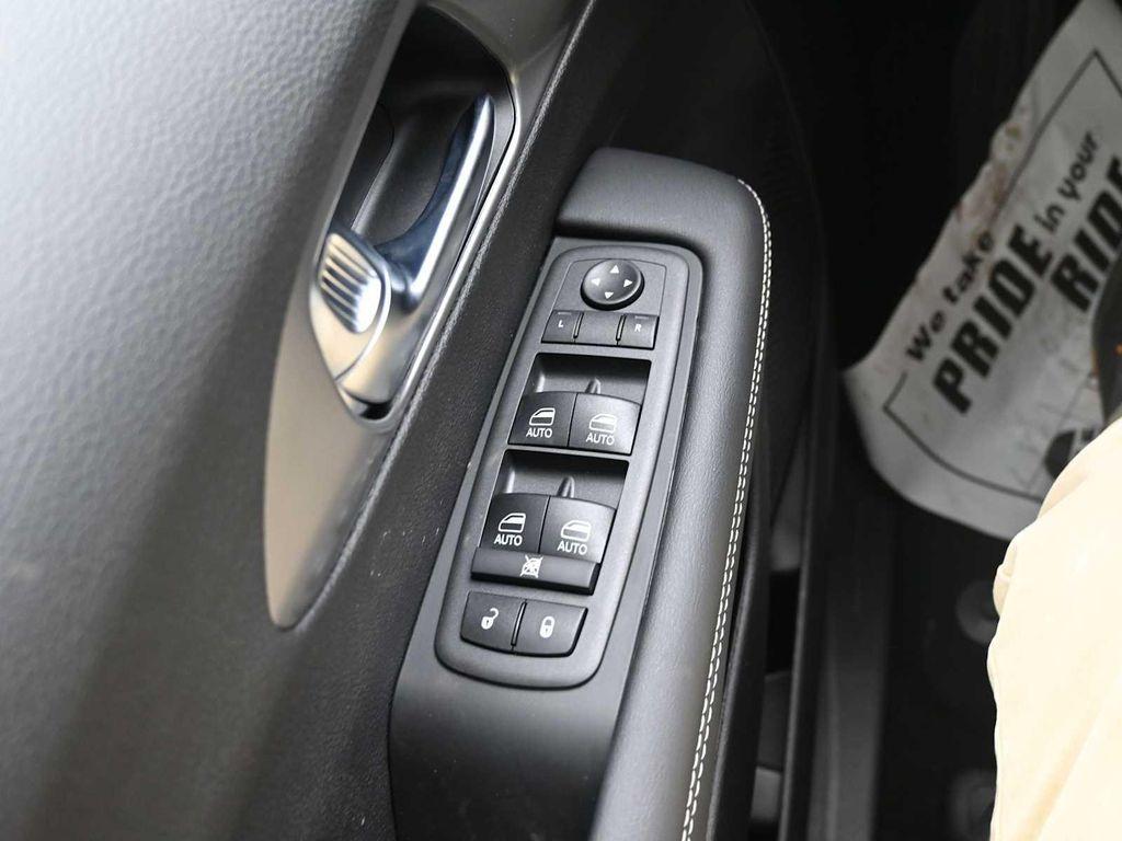 new 2026 Chrysler Pacifica car, priced at $43,593