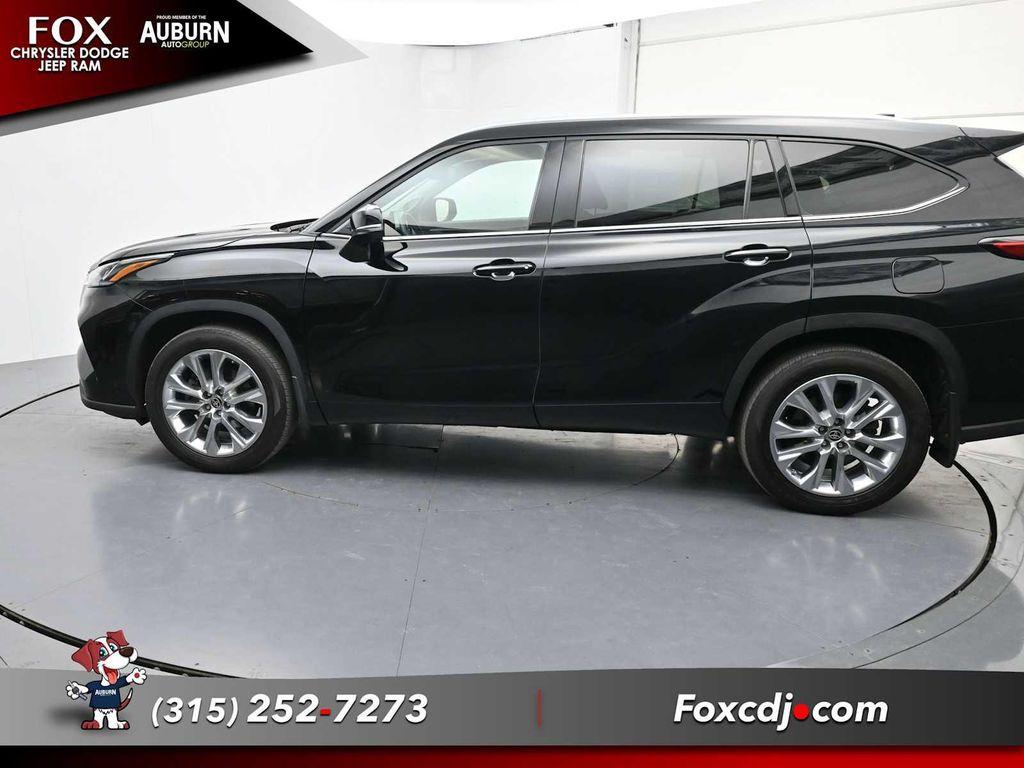 used 2023 Toyota Highlander car, priced at $41,995