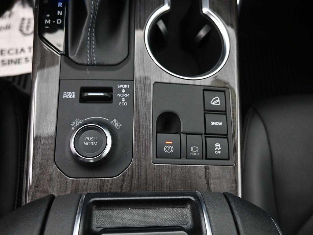 used 2023 Toyota Highlander car, priced at $41,995