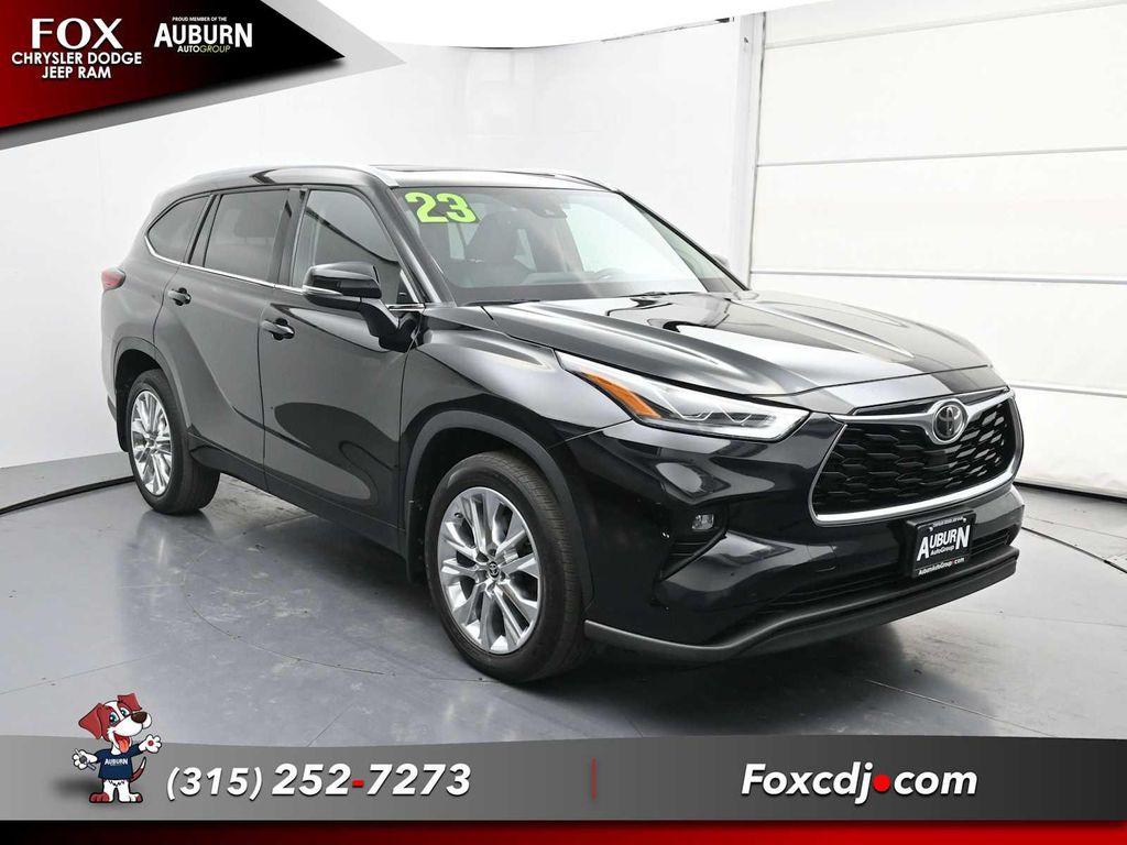 used 2023 Toyota Highlander car, priced at $41,995
