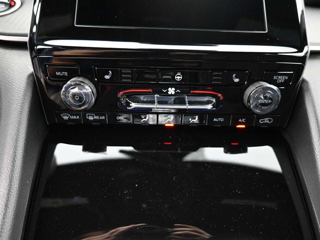 new 2025 Jeep Grand Cherokee car, priced at $44,170