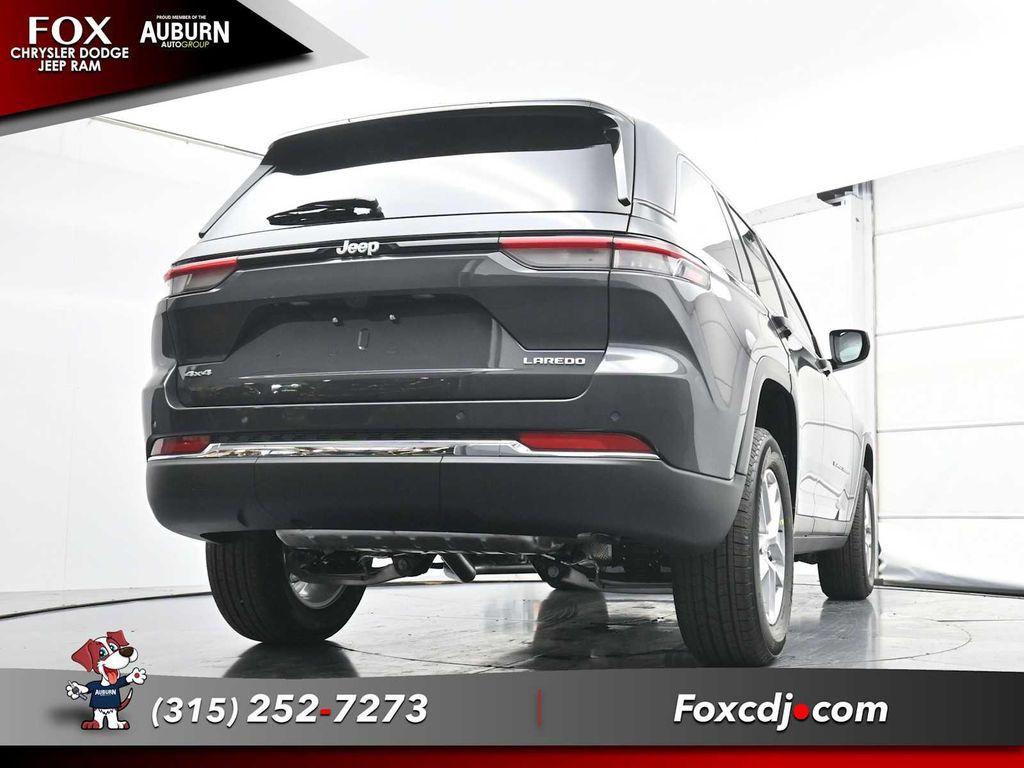 new 2025 Jeep Grand Cherokee car, priced at $43,284