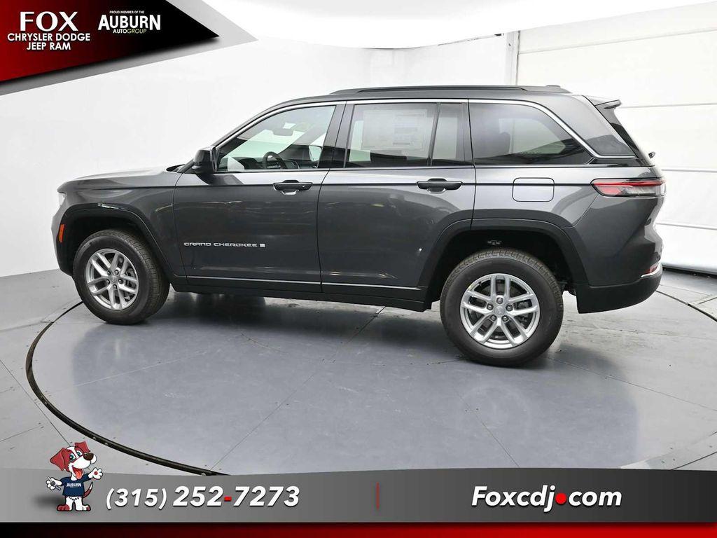 new 2025 Jeep Grand Cherokee car, priced at $43,284