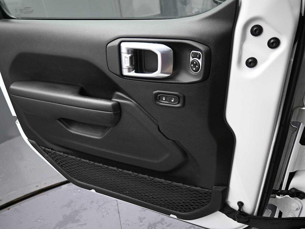 used 2023 Jeep Gladiator car, priced at $43,495