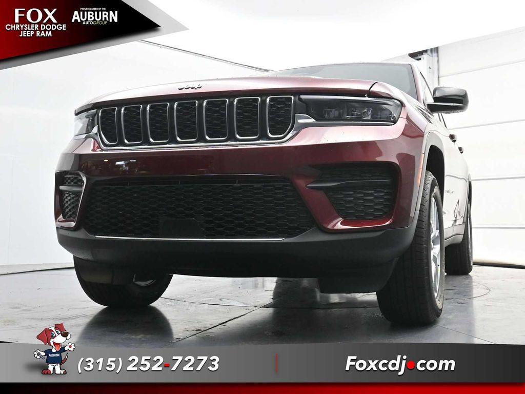 new 2025 Jeep Grand Cherokee car, priced at $45,165