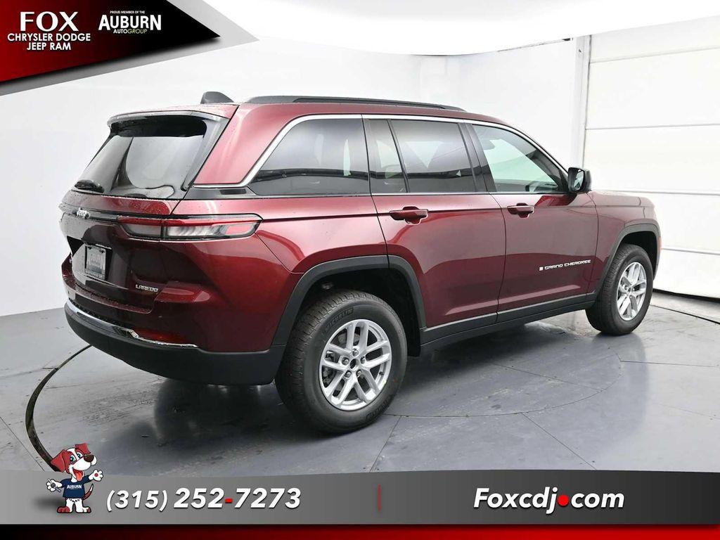 new 2025 Jeep Grand Cherokee car, priced at $45,165