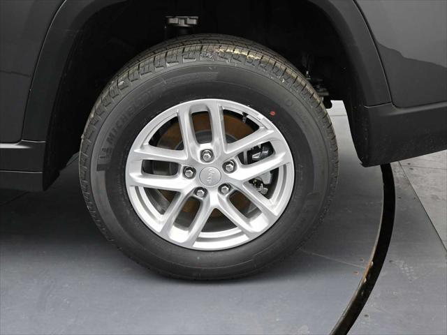 new 2025 Jeep Grand Cherokee L car, priced at $45,920