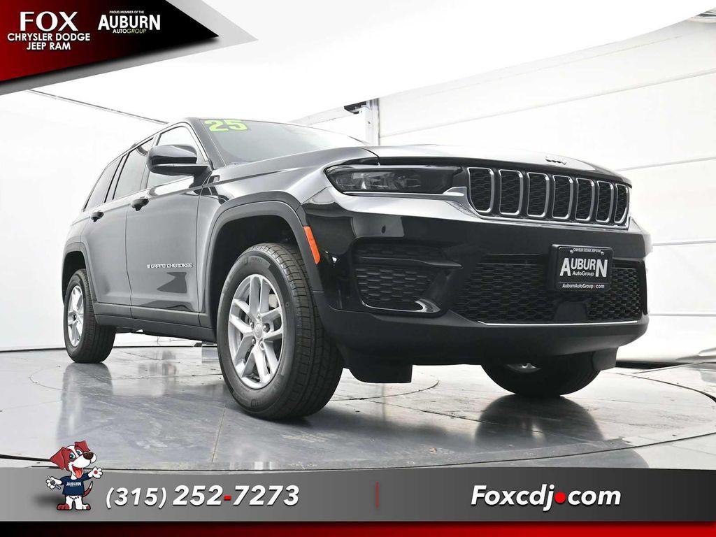 new 2025 Jeep Grand Cherokee car, priced at $43,409