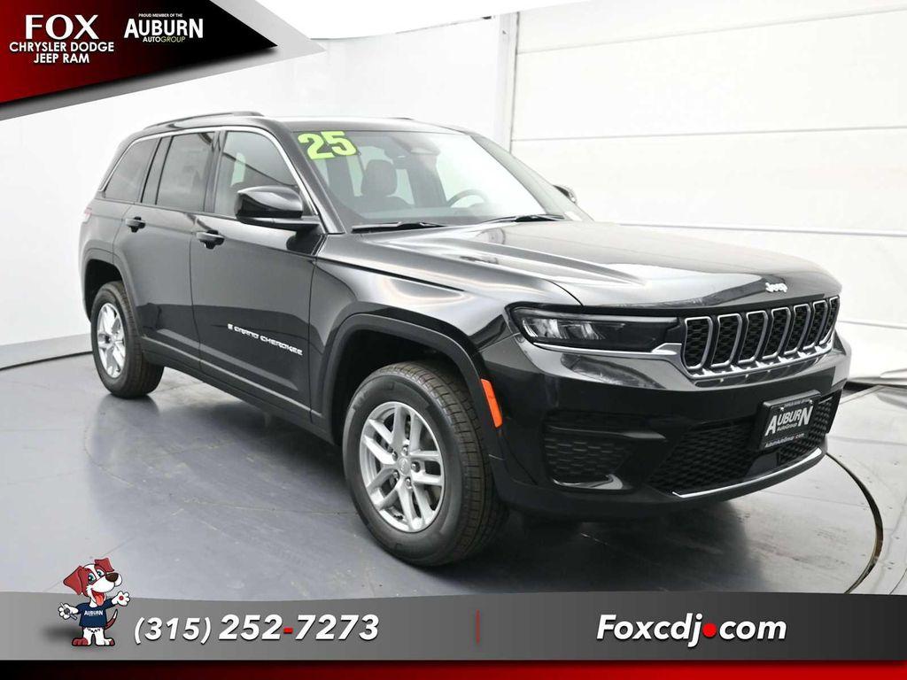 new 2025 Jeep Grand Cherokee car, priced at $43,409