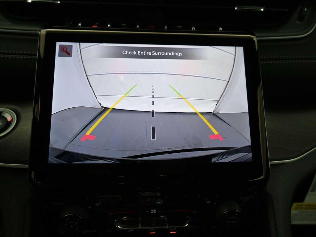 new 2025 Jeep Grand Cherokee car, priced at $47,495